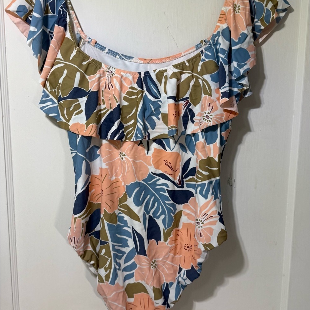 Raisins Floral Ruffle One-Piece Swimsuit - Picture 7 of 7